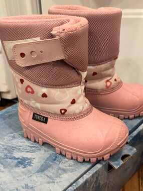 Tundra Pink Heart Winter Boots toddler 7